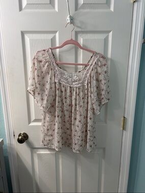 Forever 21 Semi-Sheer Floral Blouse